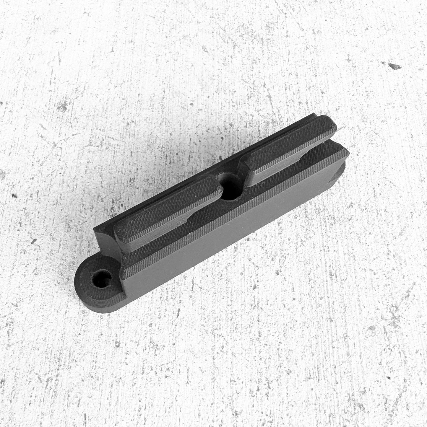 M-LOK Vertical Hanger