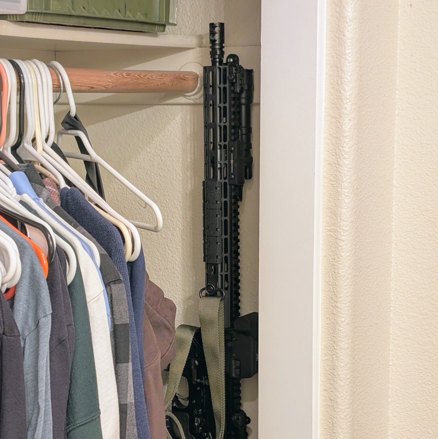 M-LOK Vertical Hanger